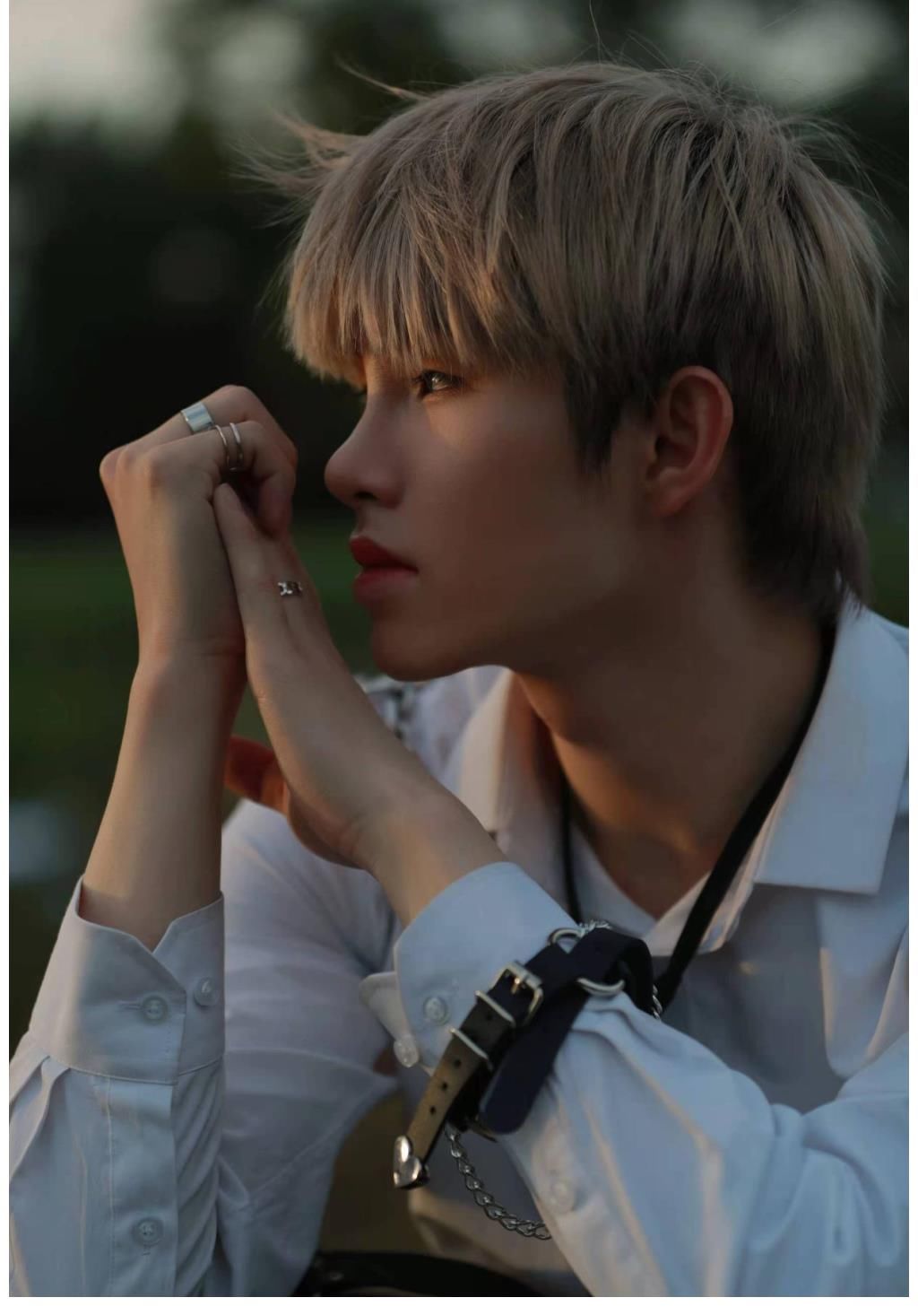 男团成员刘隽,被观众称为“人气舞担”,丰富的经历成就他的舞台