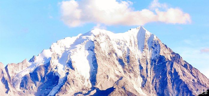 中年|单车单人从北京出发去川西看雪山之六雅拉神山下的藏寨