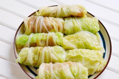 肉卷|冬天当时菜，一斤8毛钱，不炒也不炖，上锅一蒸就能吃，营养高