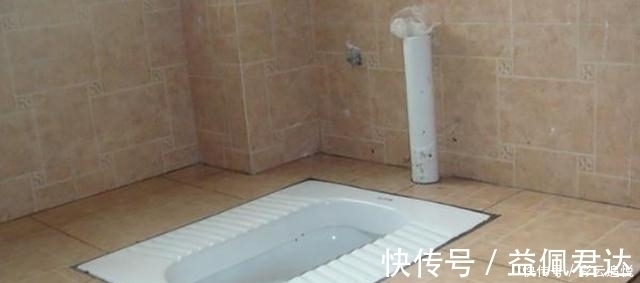 上厕所|孕晚期上厕所时,要牢记三件事,稍有不慎就会“威胁”到胎宝宝