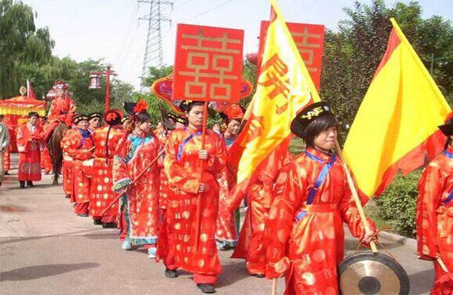 规矩$隆裕嫁给光绪,为何凤轿是锁着的,这规矩一般人不知道