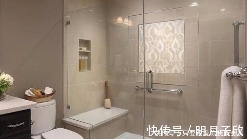 卫生间|这家人太聪明了淋浴房设计这个东西,实用方便,后悔我家装早了