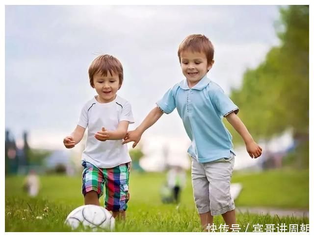 孩子|男孩青春期身高一年飙升15cm，医生：正常，父母这件事功劳大