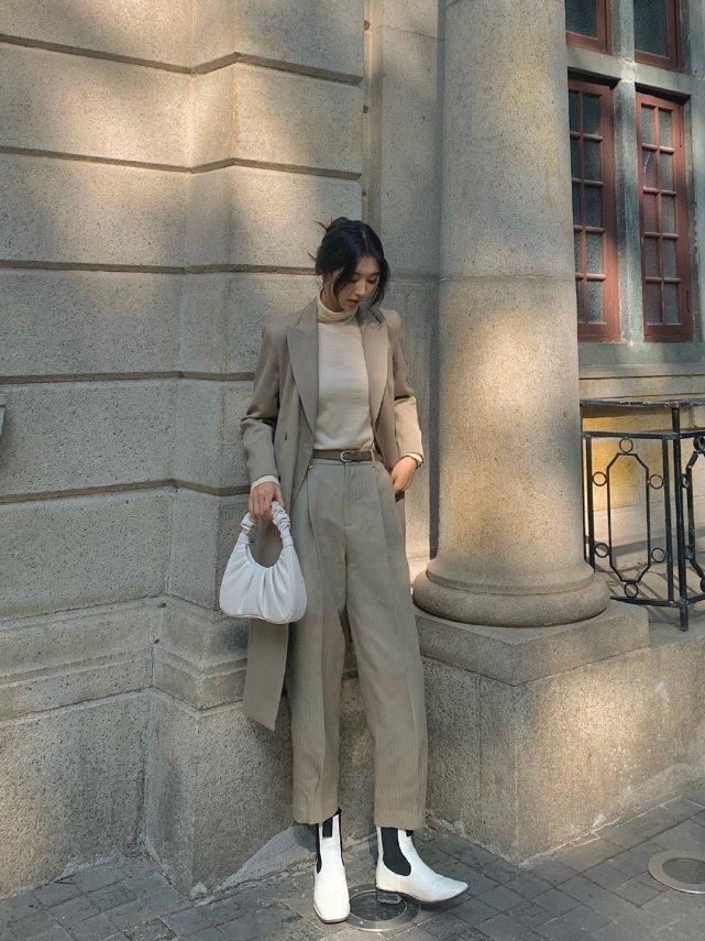 今年早春，要这么穿风衣！