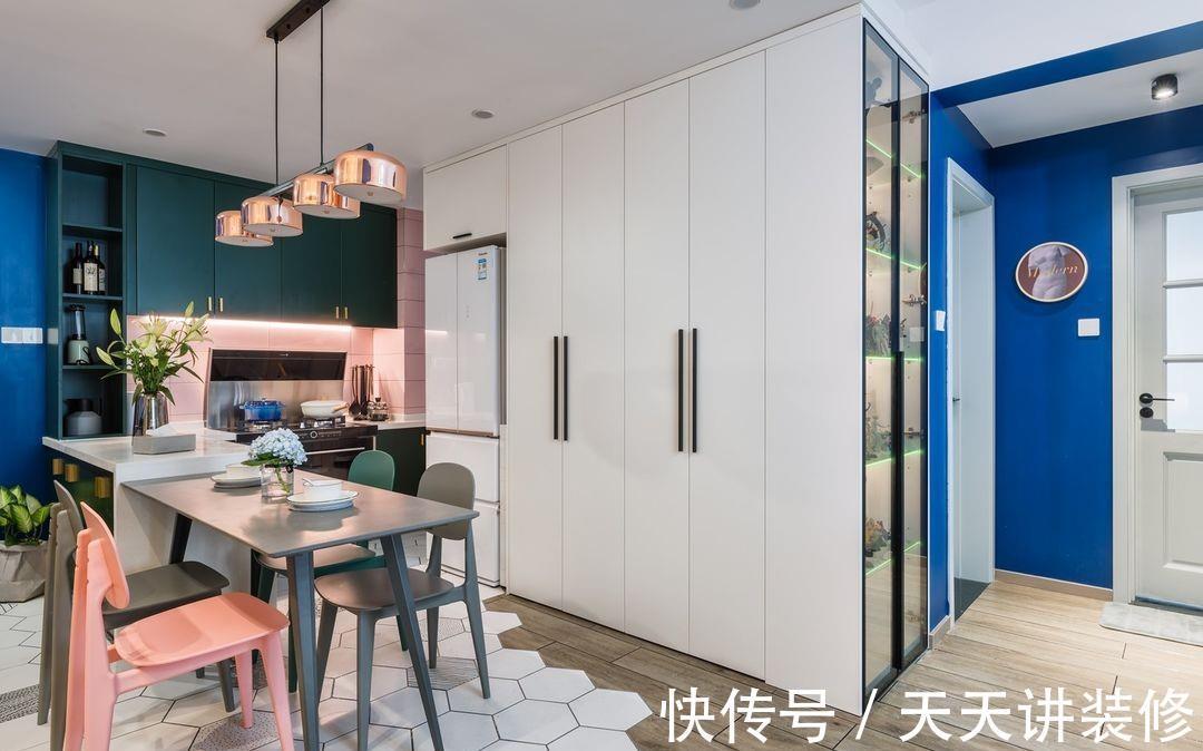 小星球|克莱因蓝加上亮丽黄，撞色的设计更为独特，满足我们对新家的设想