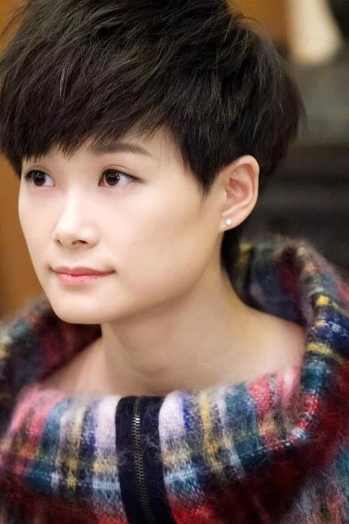 女孩子的脸型有五种，方脸很常见，鹅蛋脸最好看，你是哪种？