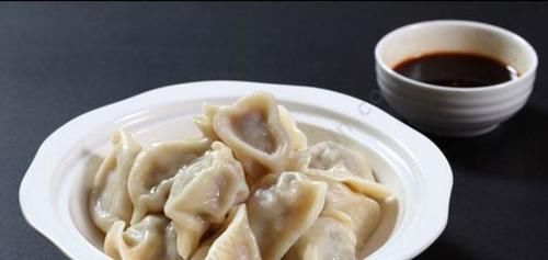  “三鲜水饺”指的哪三鲜？怎样调出鲜香诱人的水饺馅？