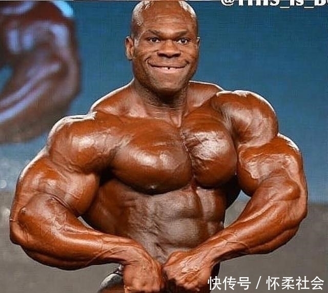 格林|现实版黑金刚,亮瞎我的狗眼,强壮的只剩下肌肉了