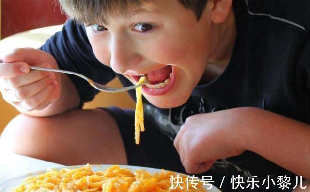 生活质量|家里有孩子的,3种食物尽量少吃,没营养还对大脑没好处