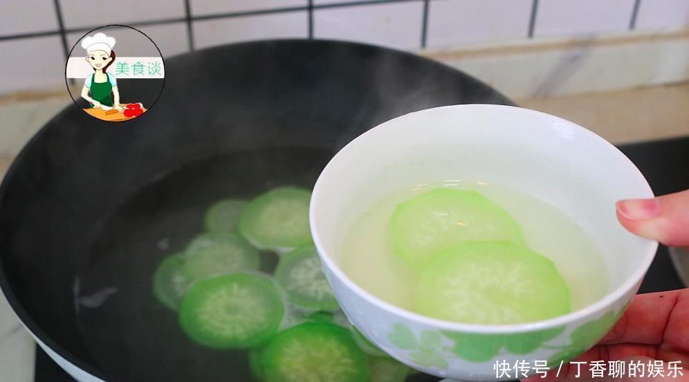 萝卜|冬吃萝卜赛人参,奶奶最爱萝卜此做法,每天喝一碗,冬天吃特营养