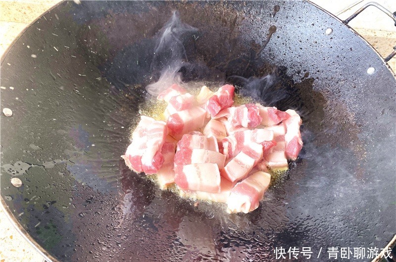 五花肉最好吃的做法,简单美味,肥而不腻,香甜软糯,下饭又下酒