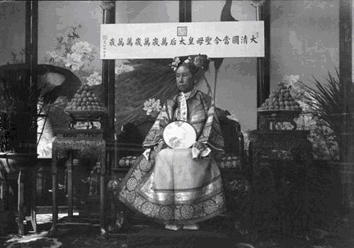 溥仪|晚清第一大贪官死后,溥仪给他赐了个什么谥号?结果家人死活不接受