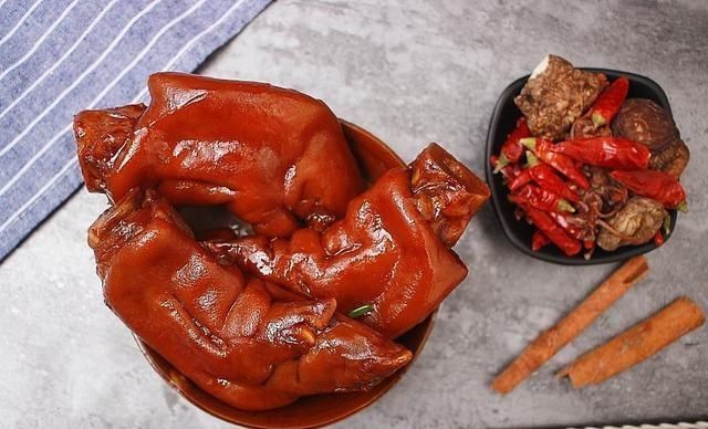 卤肉不上色？因为你只会加冰糖和酱油，多加这一味，好看又好吃