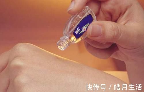 起床|睡前把“风油精”滴入肚脐眼，第二天起床后，你知道有什么效果吗