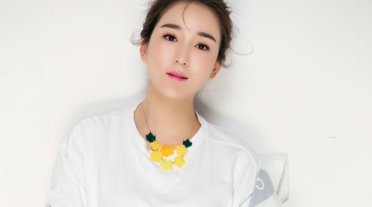 ?她在星光大道未夺冠，下台后作出一个决定，歌声传遍全国