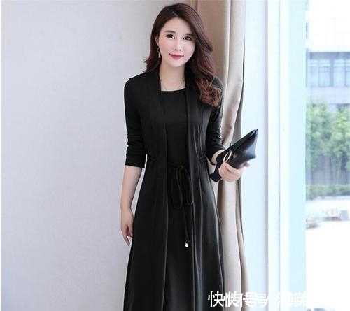 袖口|大腿粗的女人,别穿紧身裤!今秋特流行这样穿,显腿长超漂亮