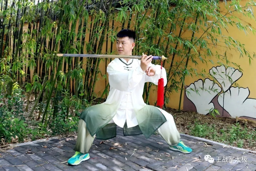 关节|不会“腰裆劲”，练什么太极拳！