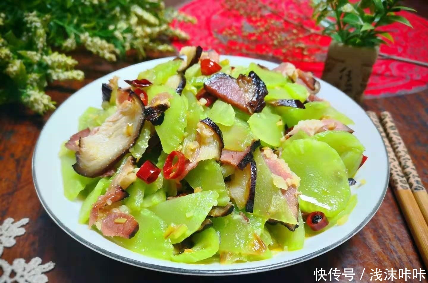 美味|入冬后,白菜萝卜靠边站,最该吃的蔬菜是它,爽脆好吃营养足!