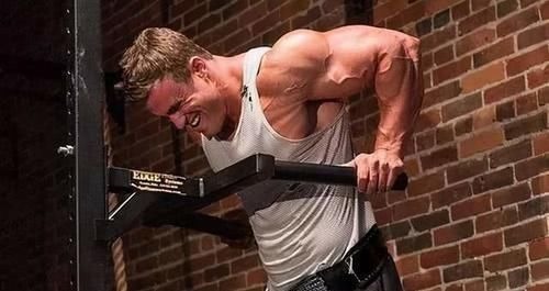 肌群|你知道胸肌怎么练效果最好吗?教你3个技巧,都是过来人的经验