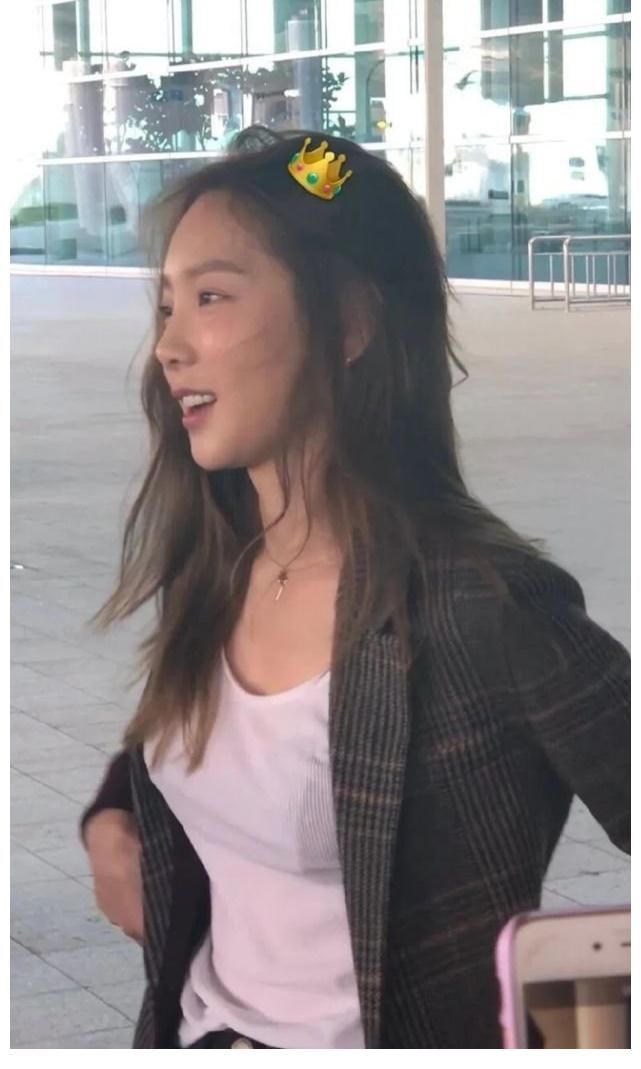 程七七|原图壁纸｜冬天可能就是用来冻结夏天和秋天那些烦恼的吧
