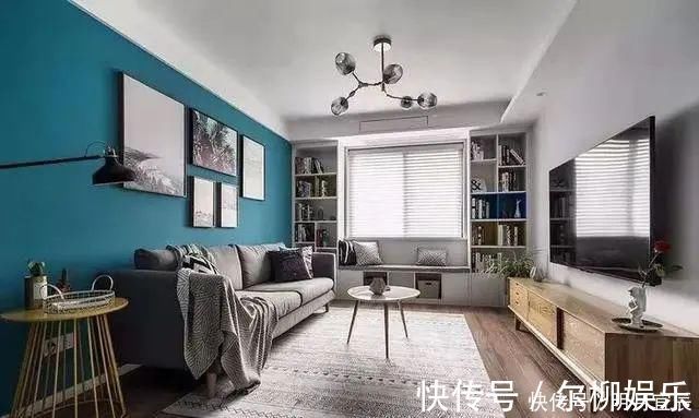 定制|你家飘窗用来堆杂物太浪费了,看看别人家是怎么装修的