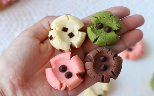 新手一次成功的饼干做法,一次学会4种口味,入口即酥,真好吃