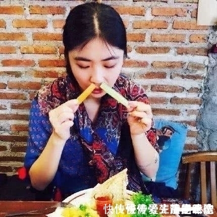 |内涵段子:姑娘头上都长草了,你是多久没洗头了呀