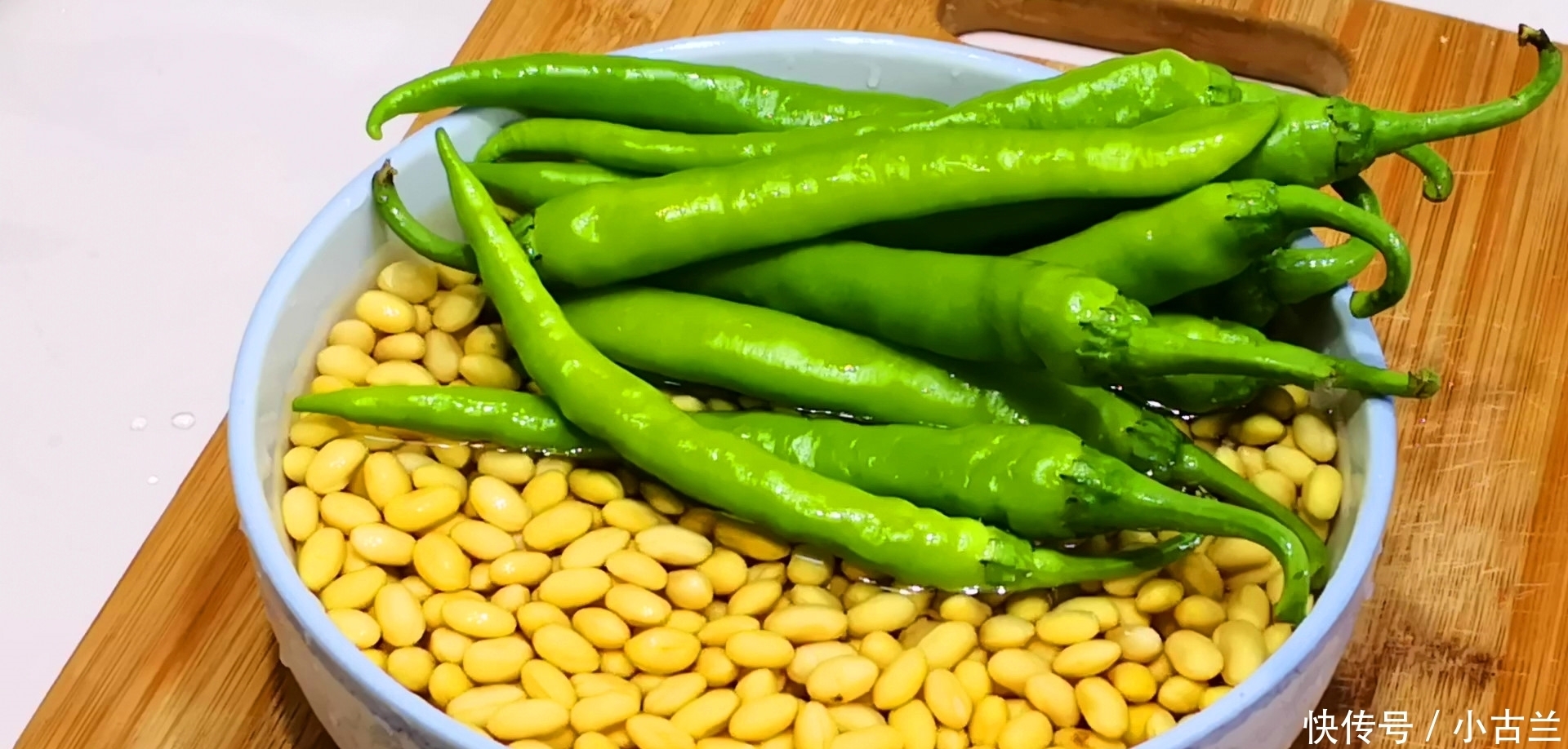 辣椒酱别再买着吃了,简单5步在家做,香辣下饭又卫生,3分钟学会