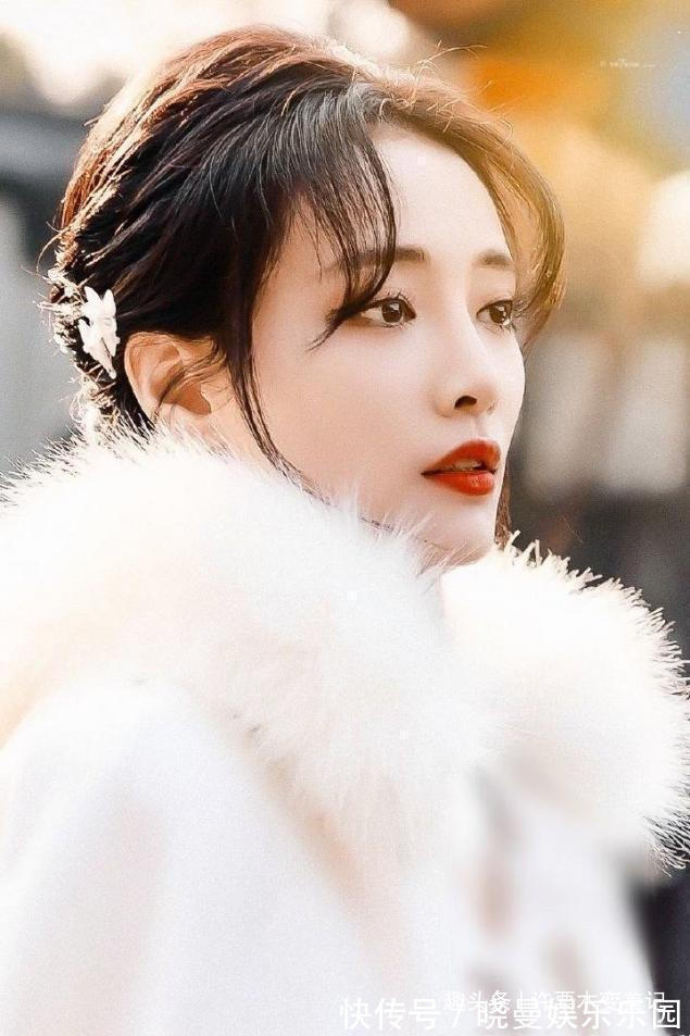 唇部 女人涂口红时,要改掉这3个“坏习惯”,不然再贵口红都掉色沾杯