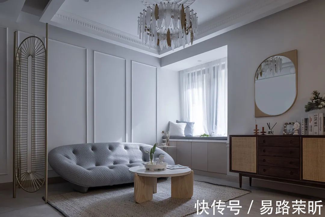 收纳|　整屋以燕麦色、暖灰色和原木色为主，整体空间呈现出休闲舒适、温暖自愈的视觉效果