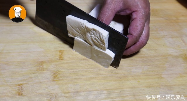 鱼汤怎么炖才好喝教你3个小技巧,汤汁奶白无腥味