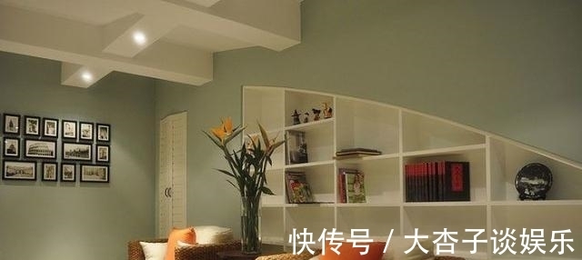 乳胶漆|150㎡现代美式, 复式楼的过道, 利用得真巧!