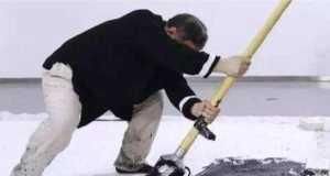  鼻子|书法乱象大盘点鼻子写字、闭眼写字、脑袋写字，奇葩至极