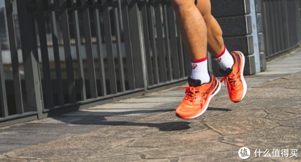 中底科技 秋日跑步装亚瑟士国民跑鞋Gel23体验