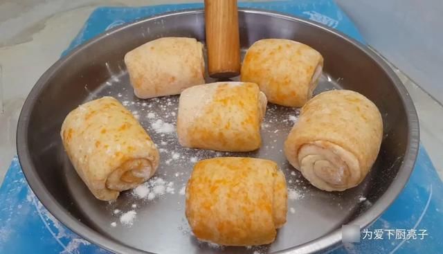 椰蓉酥|2个鸡蛋，半斤面粉，不蒸馒头不烙饼，酥到掉渣，看着就流口水了