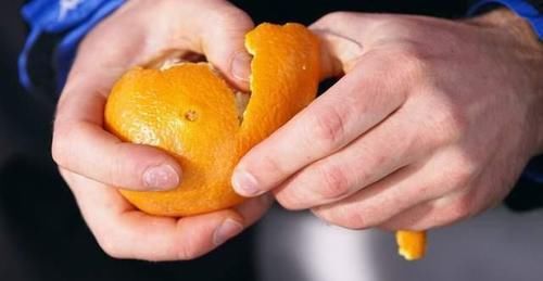 橘子|橘子不一定黄的好，牢记4个挑选小诀窍，橘子香甜多汁，皮薄肉厚