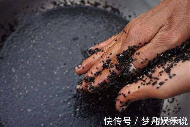 体重|女人腹部赘肉多，建议平时多吃这5种食物，体重蹭蹭掉回两位数