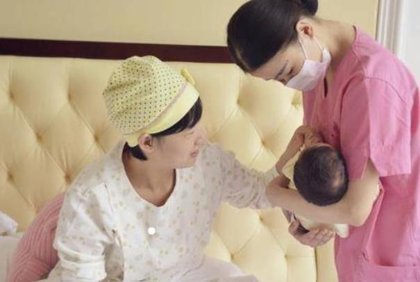 宝宝|90后产妇生下带壳宝宝,真是独具一格宝宝带膜出生有3大好处