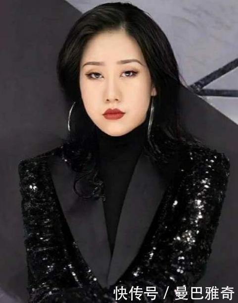 青春有你 有种逆袭叫上官喜爱,当时被嘲全场最丑,接完长发这不是那谁吗