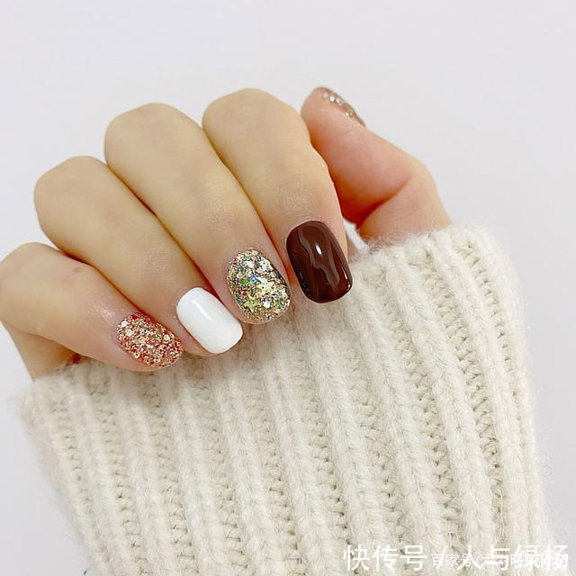 指甲|近期超火的韩系亮片美甲分享,闪闪惹人爱,换上你就是最亮的仔!
