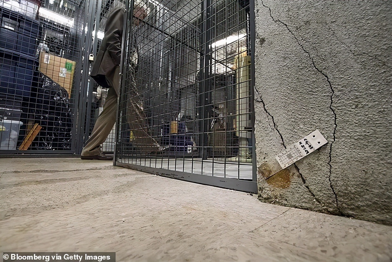 变斜塔|每年倾斜76毫米，旧金山第一高豪宅变斜塔！中国富豪千万豪宅噩梦