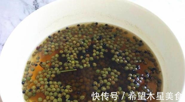 想要菜肴“香飘十里”!这3种香油不能少,滴几滴,菜肴味足香浓!