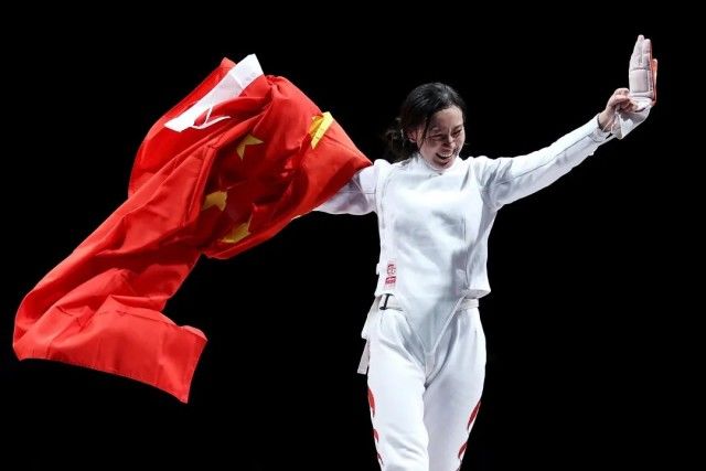 中国重剑队|“一剑封喉”孙一文泪洒现场：怕见不到父亲