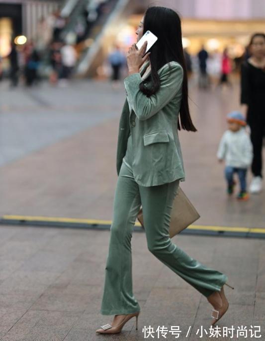 西装|秋季的职场穿搭, 绿色西装配细高跟, 既有气场又有魅力