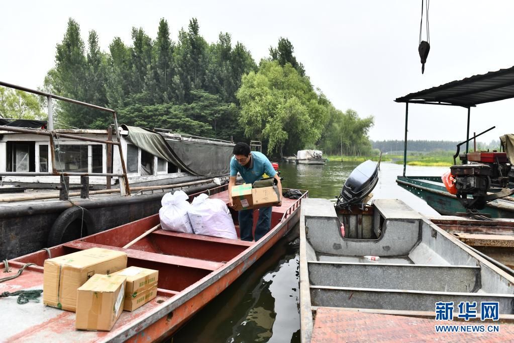 邮船 图片故事：一人一船一邮路