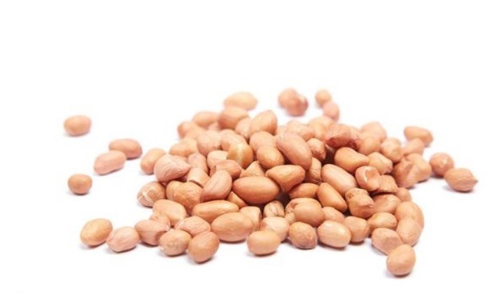 营养物质|花生怎么吃最养生医生提醒2种错误吃法,会引发不少严重疾病