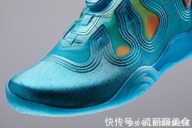 鞋盒 售价直追Yeezy市值超过Adidas,这家国产鞋厂要放大招