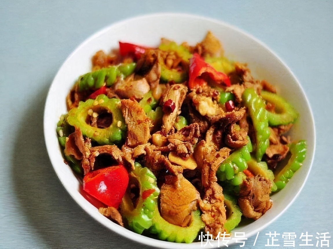 枸杞子|对身体最好的三种美食，值得吃一吃，排毒养颜，预防便秘