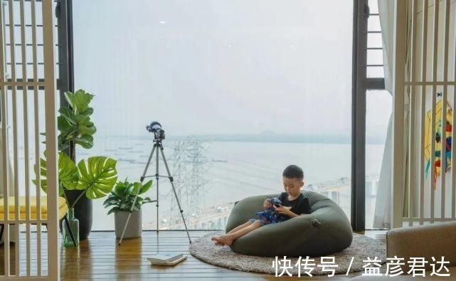 瓷砖|越来越多人阳台不铺瓷砖，如今用它来代替，太聪明了