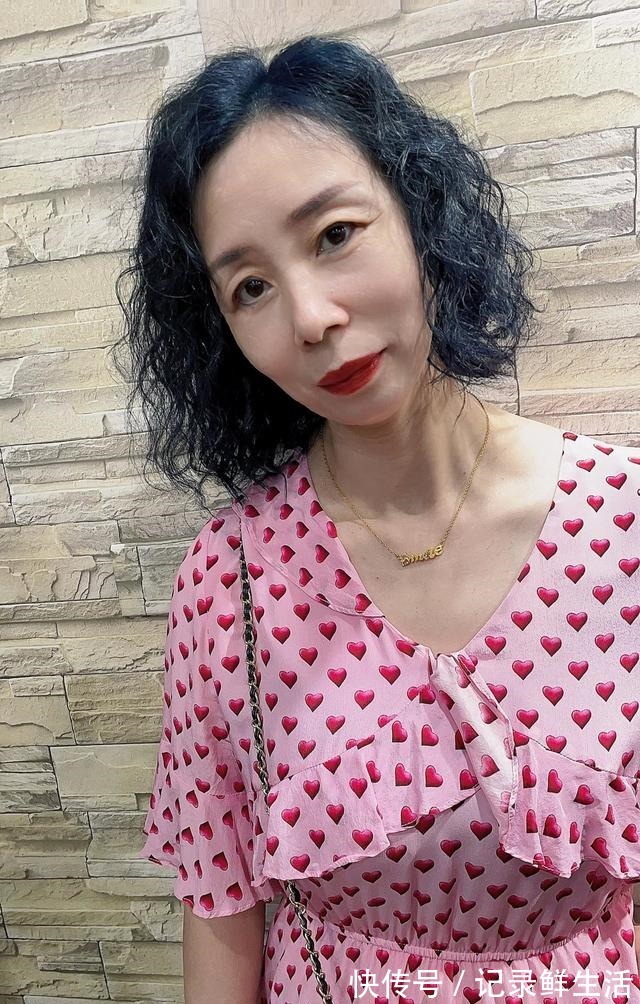 穿搭","m":"c4cf322434381188dca137cd8856870d35ae357","nlabel":"stat_3045611159:zm.news.so.com:54+N5oOc5Lul5b6A55qE57yY5YiG5LiO5oSf5oOF,pageType_zmt,glevel_3","ntag":"tfashion;sfashion_时尚;kfashion_1:穿搭;kfashion_1:打底裤;c